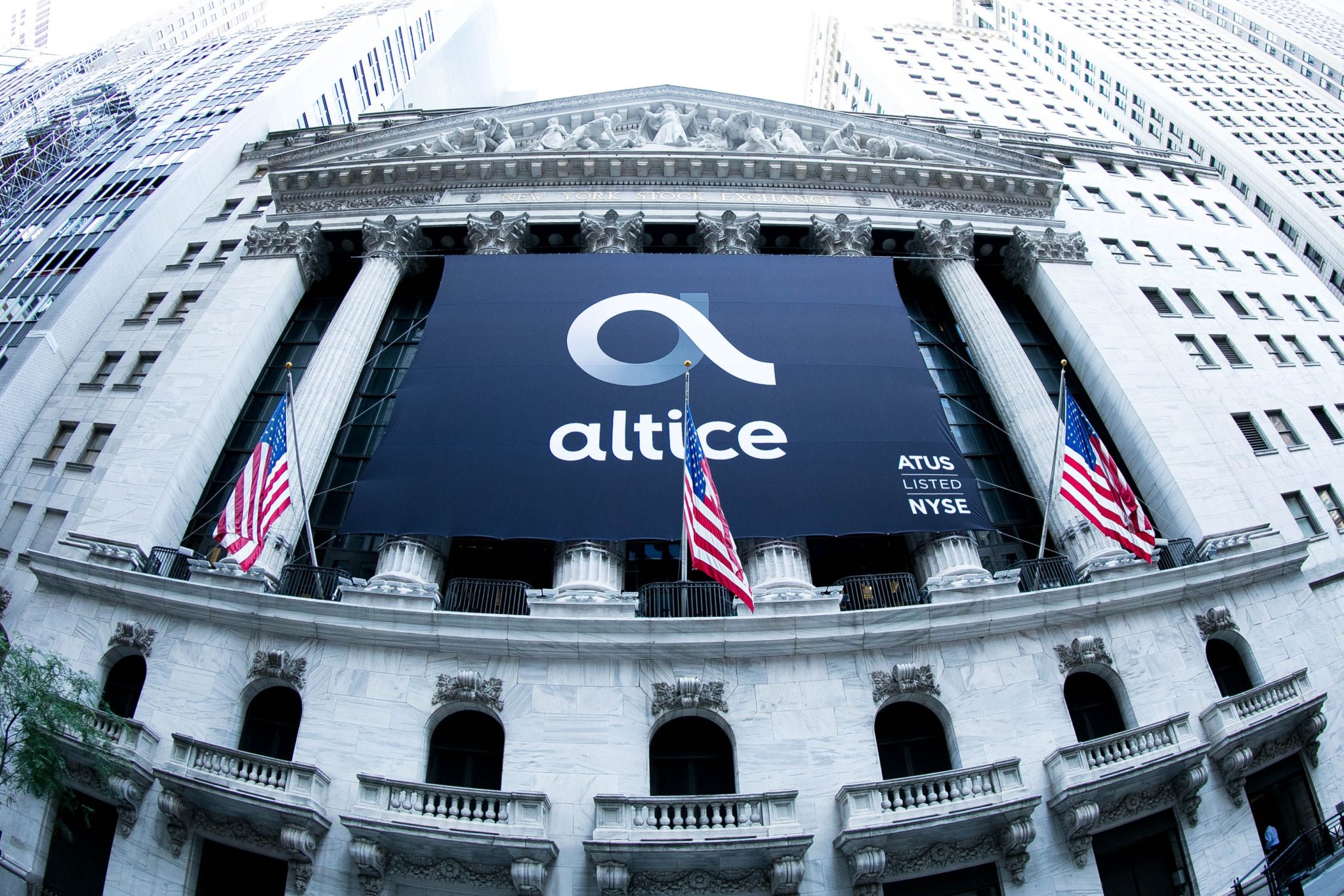 Altice USA to sell 49.99 of Lightpath Fiber Enterprise Business to