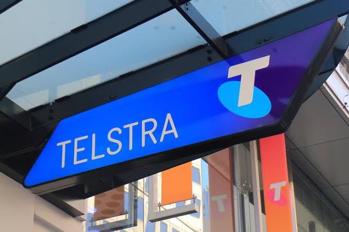 Telstra plans transition to full ownership for its retail stores across Australia 1