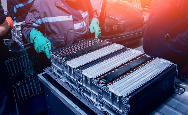 Groupe Renault, Veolia and Solvay partner to recycle EV battery metals in a closed loop 1