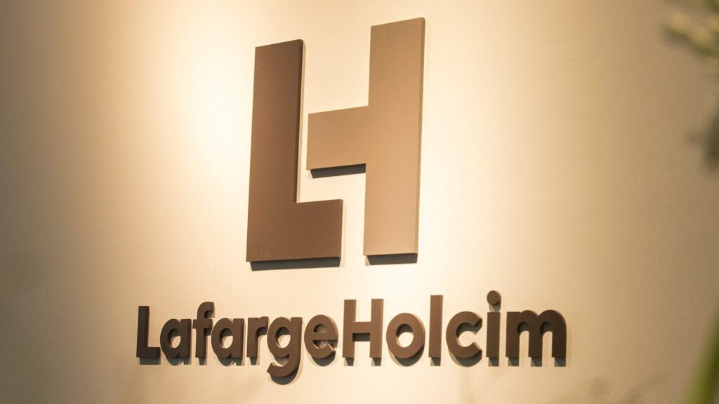 LafargeHolcim acquires Firestone Building Products 1