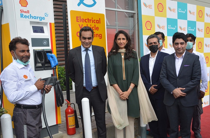 Shell and K-Electric inaugurate first electric vehicle charging station in Karachi 2