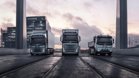 DFDS orders 100 electric Volvo trucks for European logistics network