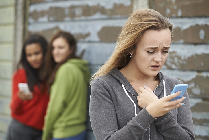 Social Media: Teens’ engagement with potentially harmful challenges and hoaxes