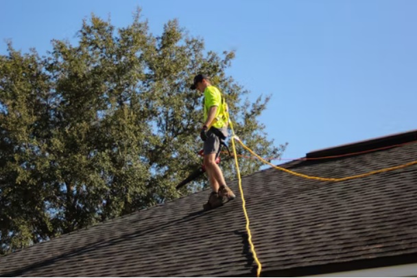 The Roofing Industry Continues to Grow for These 4 Reasons