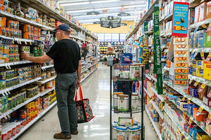 U.S. inflation, grocery prices fall,