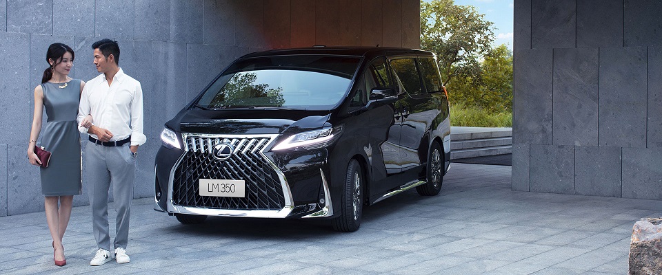 Luxury people carrier Lexus LM to bring first-class mobile experience ...