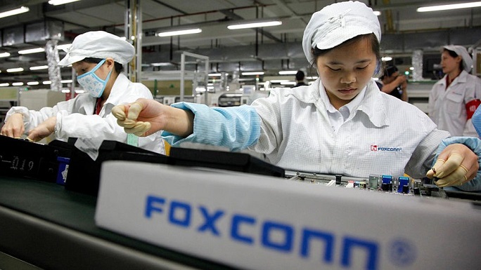 China probes iPhone-maker Foxconn over taxes and land use