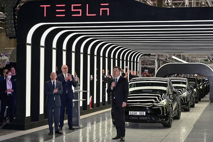 Tesla plans to produce a low-priced 25,000-euro car at its German plant