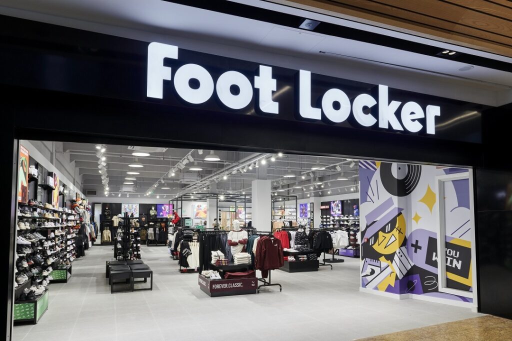 Dick's Sporting Goods , Foot Locker, deal, acquire,   Foot Locker shares, consumer demand,