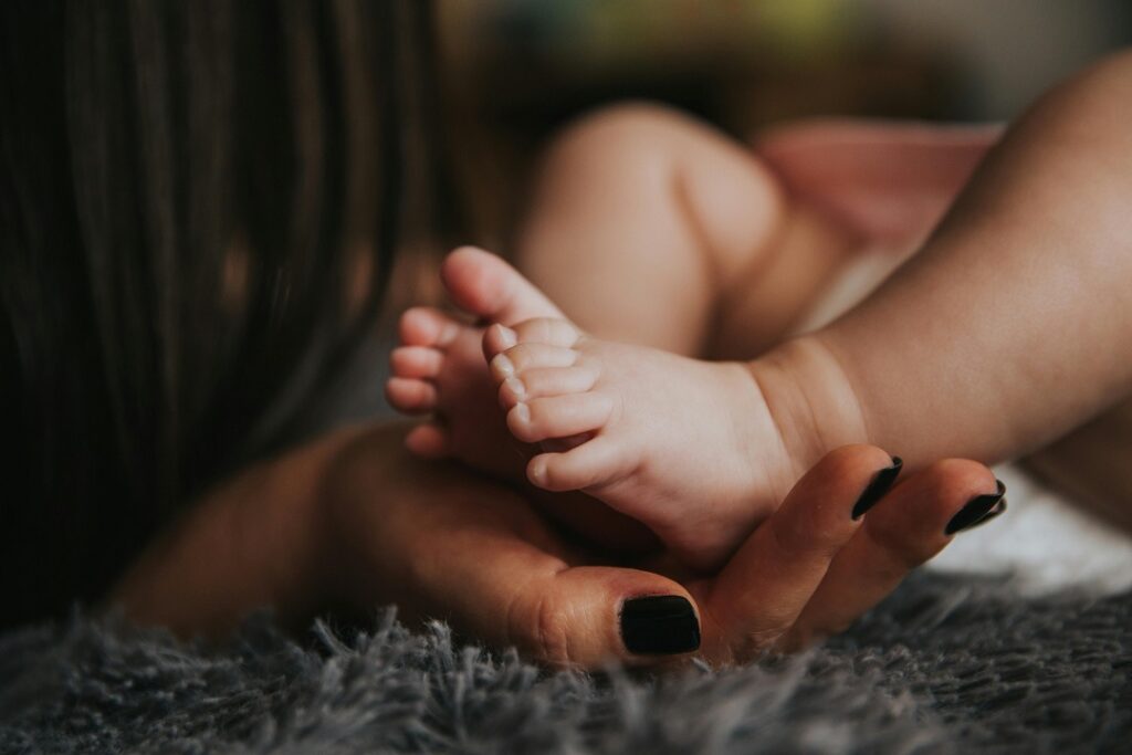 Materna Medical , Series B2 funding, new product, InnovaHealth Partners, Ellora, Materna Prep,  Women’s Venture Capital Fund,