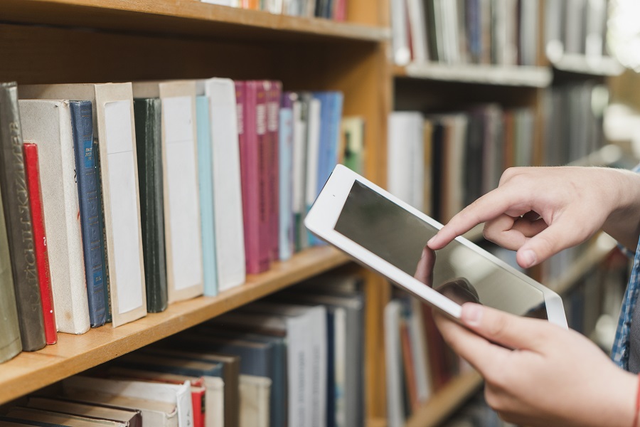 e-libraries and literacy access